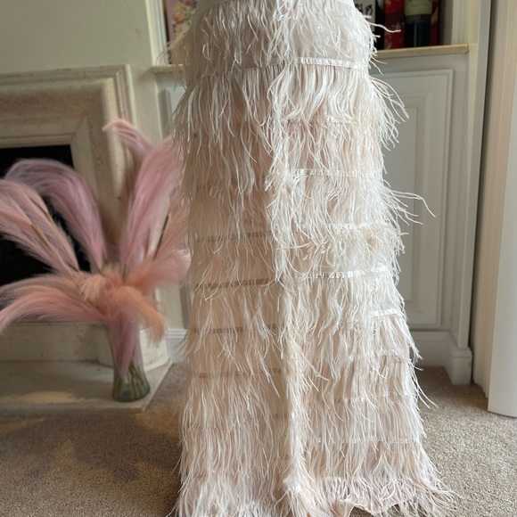 Line & Dot Feather Maxi Skirt - Picture 3 of 5